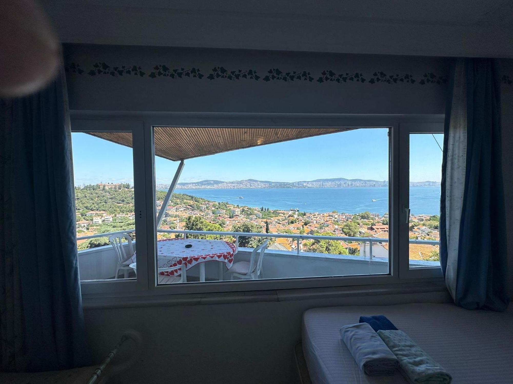 Manzaraada Tepe